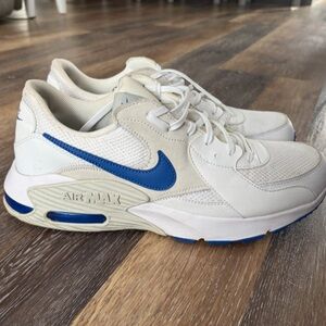 Nike Air Max Men's Sneakers in White and Blue